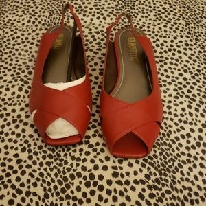 11XW Red Silhouettes Flats
